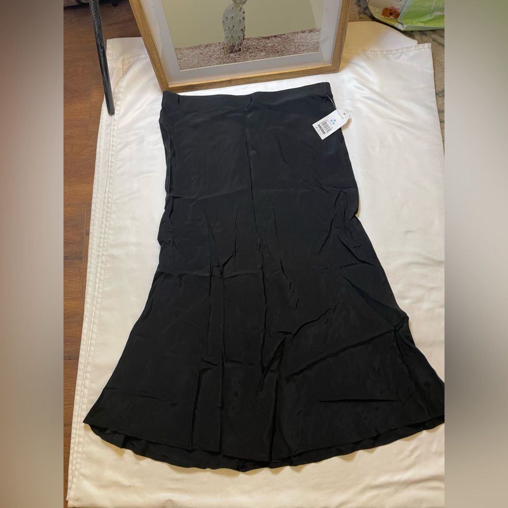NWT Time and True size medium black bias midi skirt